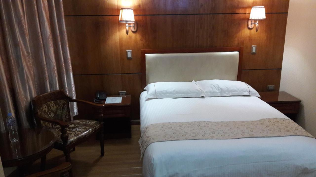 Hotel Pekin Iquique Esterno foto